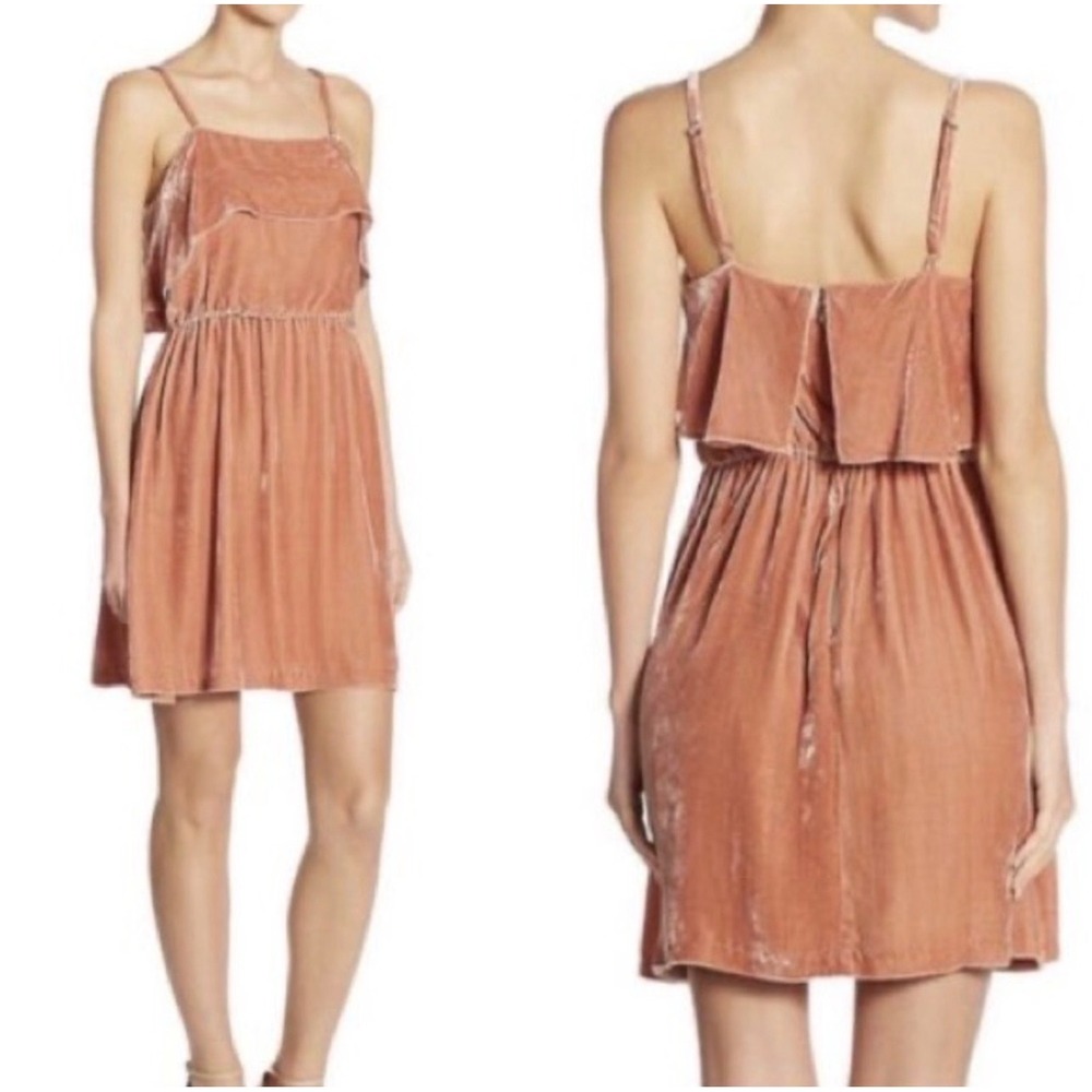 Alice + Olivia Alexis Velvet‎ Ruffle Tiered Strappy Mini Dress Size 4 Rose Tan